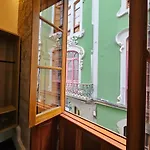 Triana Eh Guest house