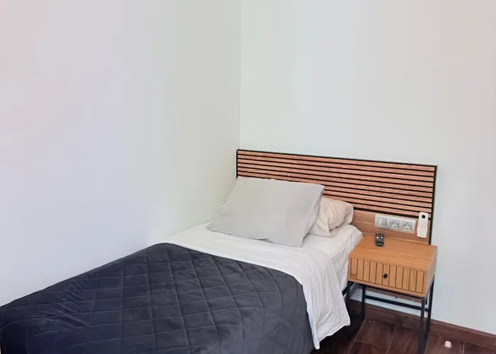 Гостьовий будинок Triana Eh 4*